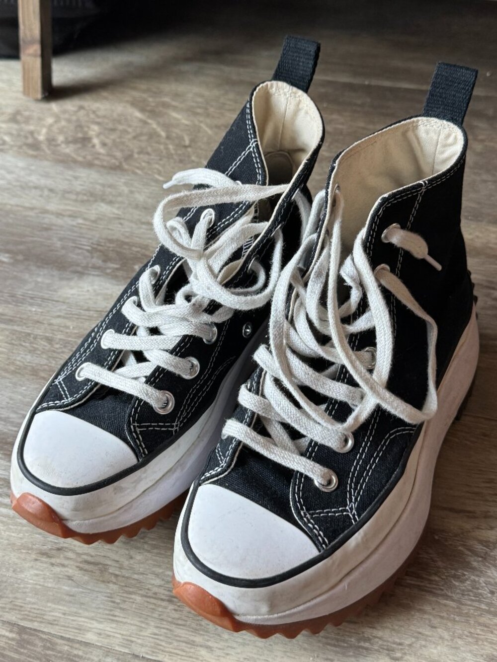 Converse Run Star Hike Black Platform High Tops Women’s 5.5